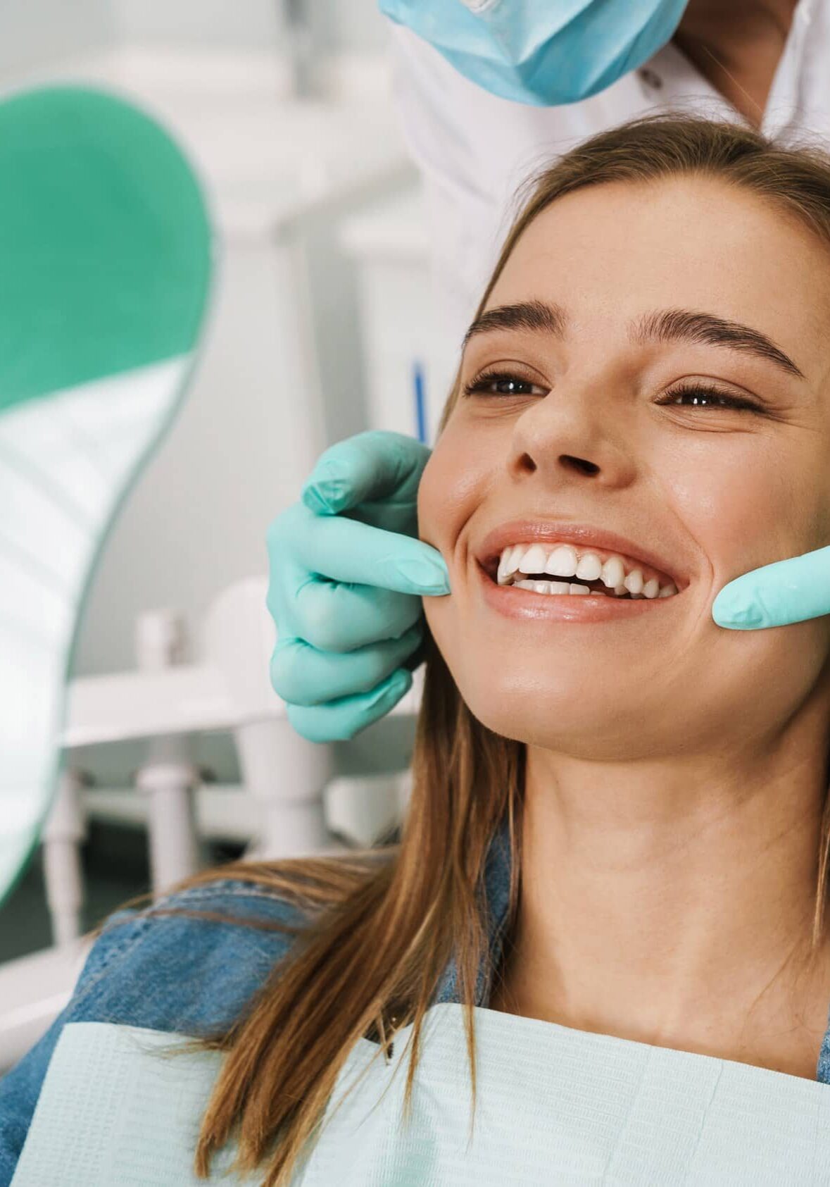 1-cochrane-tooth-whitening-patient